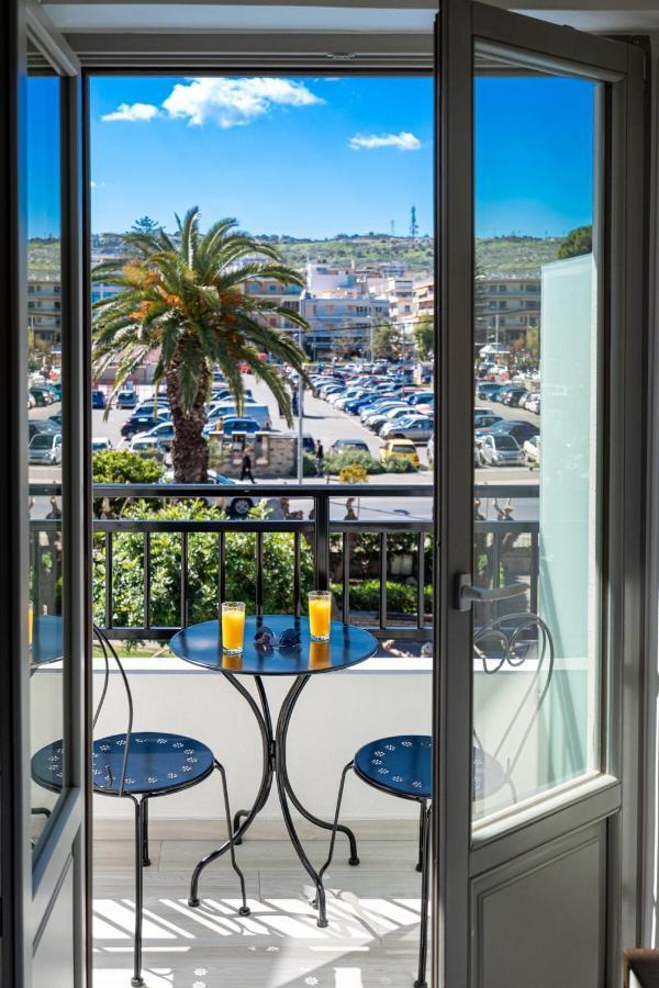 White&Gray Apartment Rethymno  ภายนอก รูปภาพ